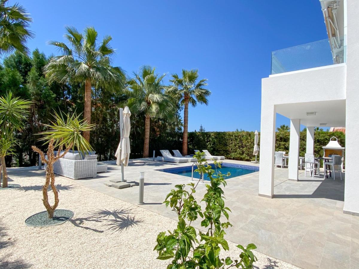 Luxury Villa Roma Near The Beach Coral Bay Exteriér fotografie